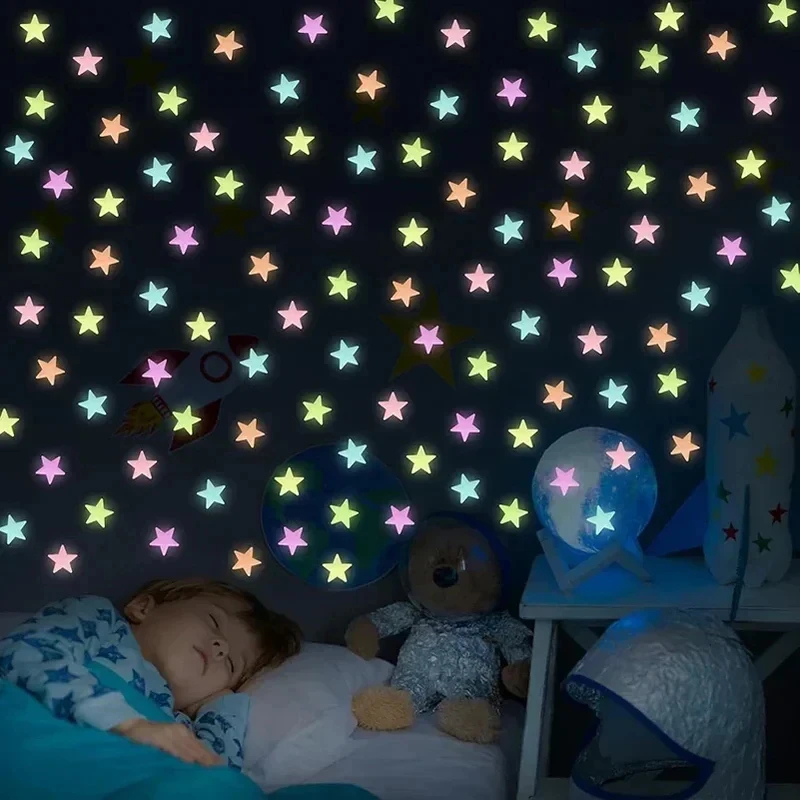 50-100 قطعة من ملصقات النجوم ا - مراجعة Glow In Dark Stars وسعره
