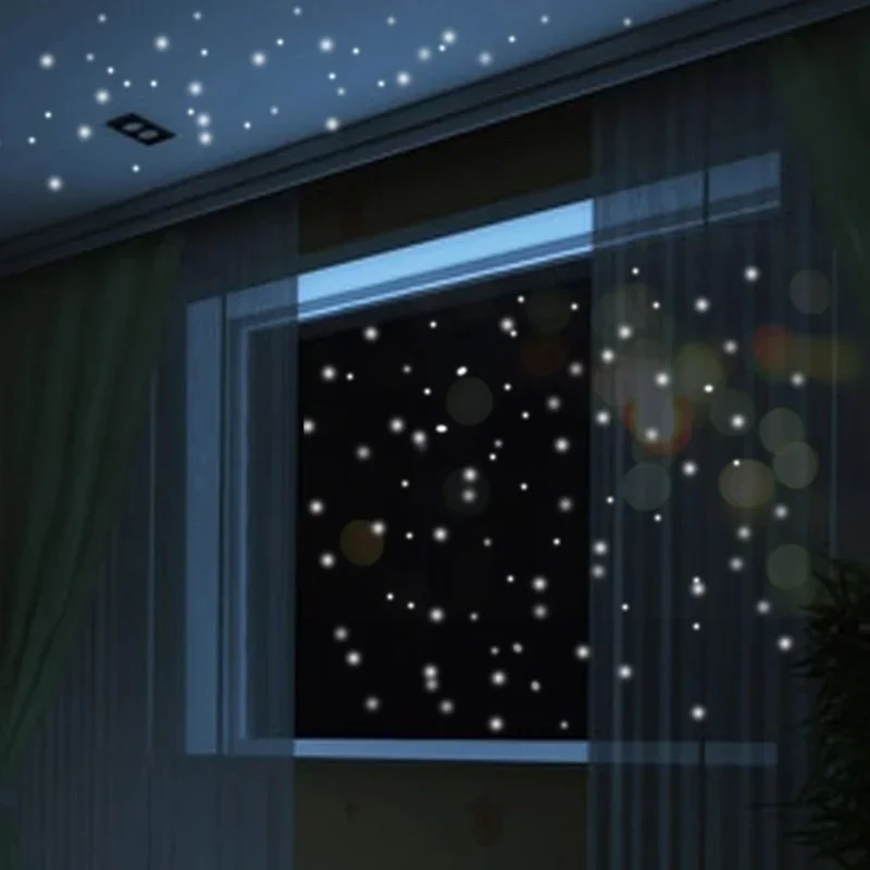 ملصقات جدارية مضيئة لغرف الأطف - مراجعة Glow In Dark Stars وسعره